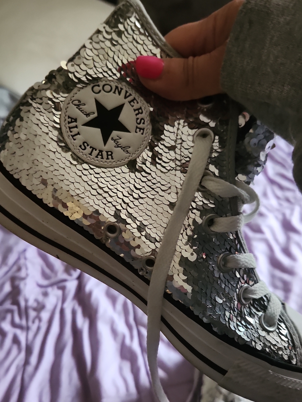 Converse High-Top  Chuck Taylors Sequined Silver Sneakers 6.5 - Picture 2 of 5